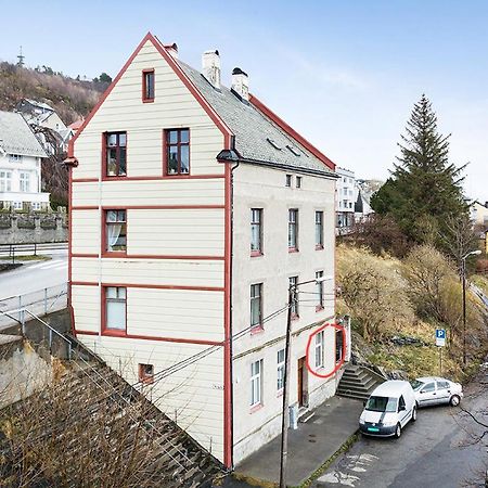 Small, Central And Quiet Studio Apartment In Ålesund Εξωτερικό φωτογραφία