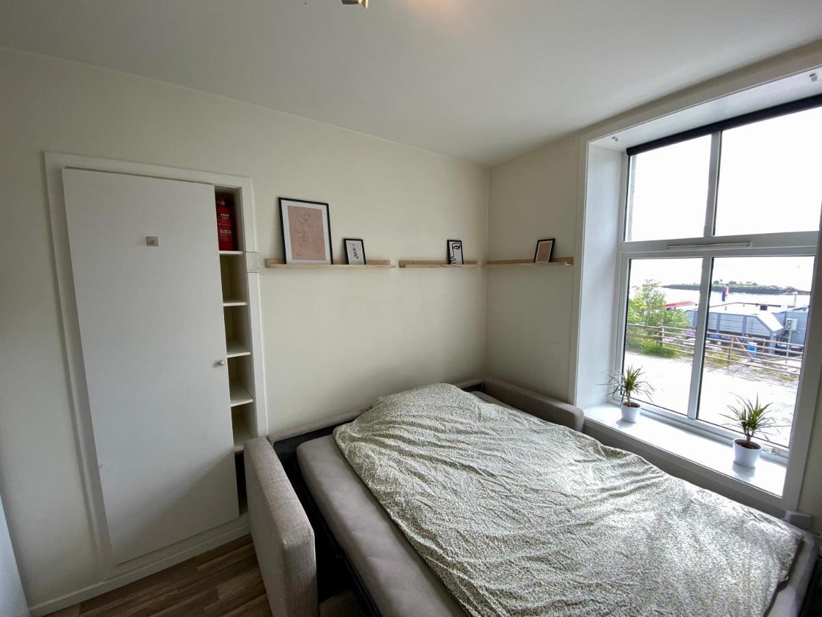 Small, Central And Quiet Studio Apartment In Ålesund Εξωτερικό φωτογραφία